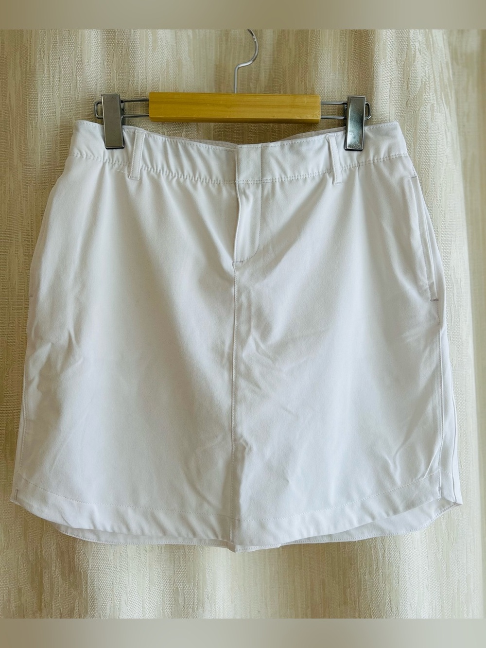 Under Armour Woman’s links woven skort white -size S